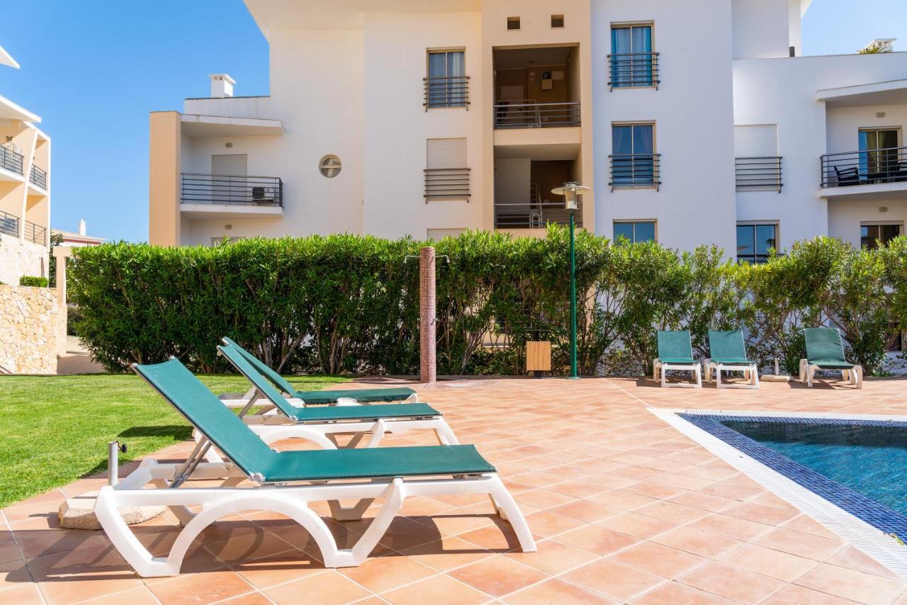 אלבופיירה Bnb Homes Ocean View Apartment With Relax Terrace, 2 Swimming Pools & Tennis Court מראה חיצוני תמונה