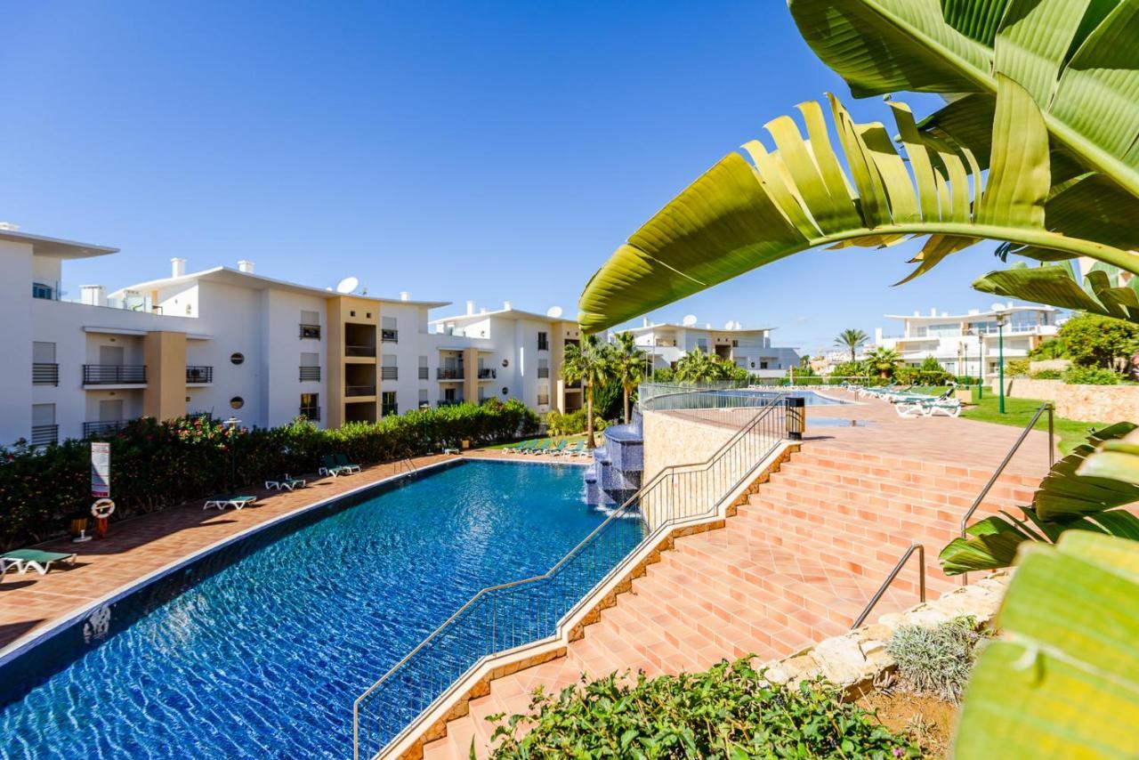 אלבופיירה Bnb Homes Ocean View Apartment With Relax Terrace, 2 Swimming Pools & Tennis Court מראה חיצוני תמונה