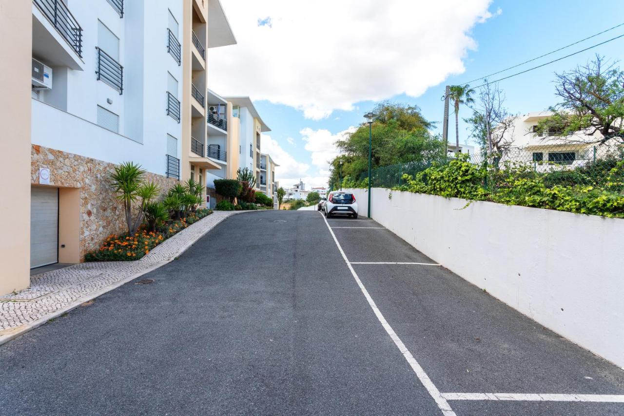 אלבופיירה Bnb Homes Ocean View Apartment With Relax Terrace, 2 Swimming Pools & Tennis Court מראה חיצוני תמונה