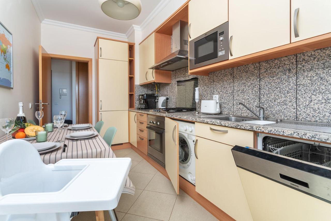 אלבופיירה Bnb Homes Ocean View Apartment With Relax Terrace, 2 Swimming Pools & Tennis Court מראה חיצוני תמונה