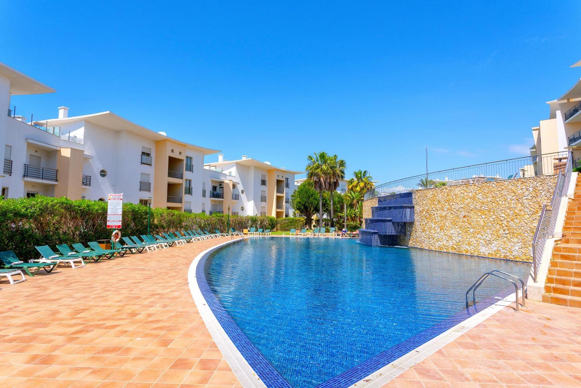 אלבופיירה Bnb Homes Ocean View Apartment With Relax Terrace, 2 Swimming Pools & Tennis Court מראה חיצוני תמונה